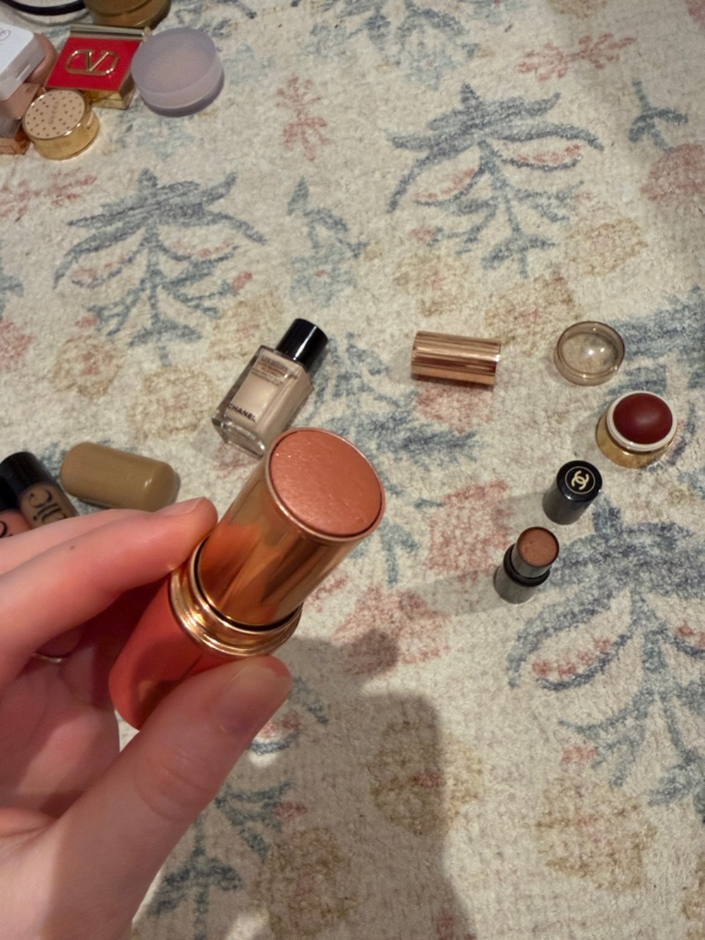 Chanel, Rhode, Gucci, Charlotte Tilbury, Saie and more makeup bundle - Picture 10 of 12